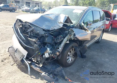 2018 Chrysler Pacifica Touring L Plus из США, поврежденный, VIN 2C4RC1EG7JR144274